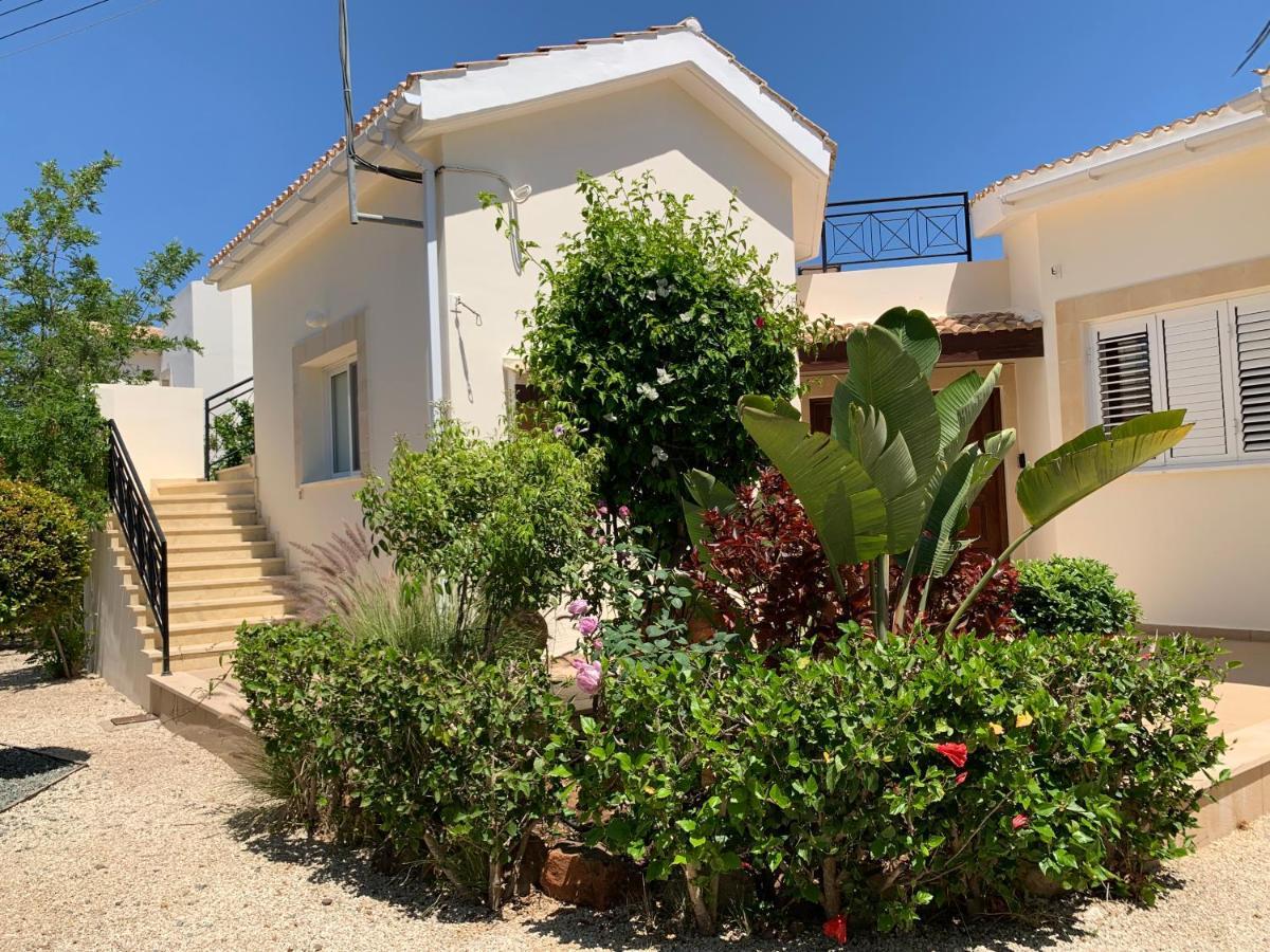 Beach Villa Sofia 네오 초리오 외부 사진