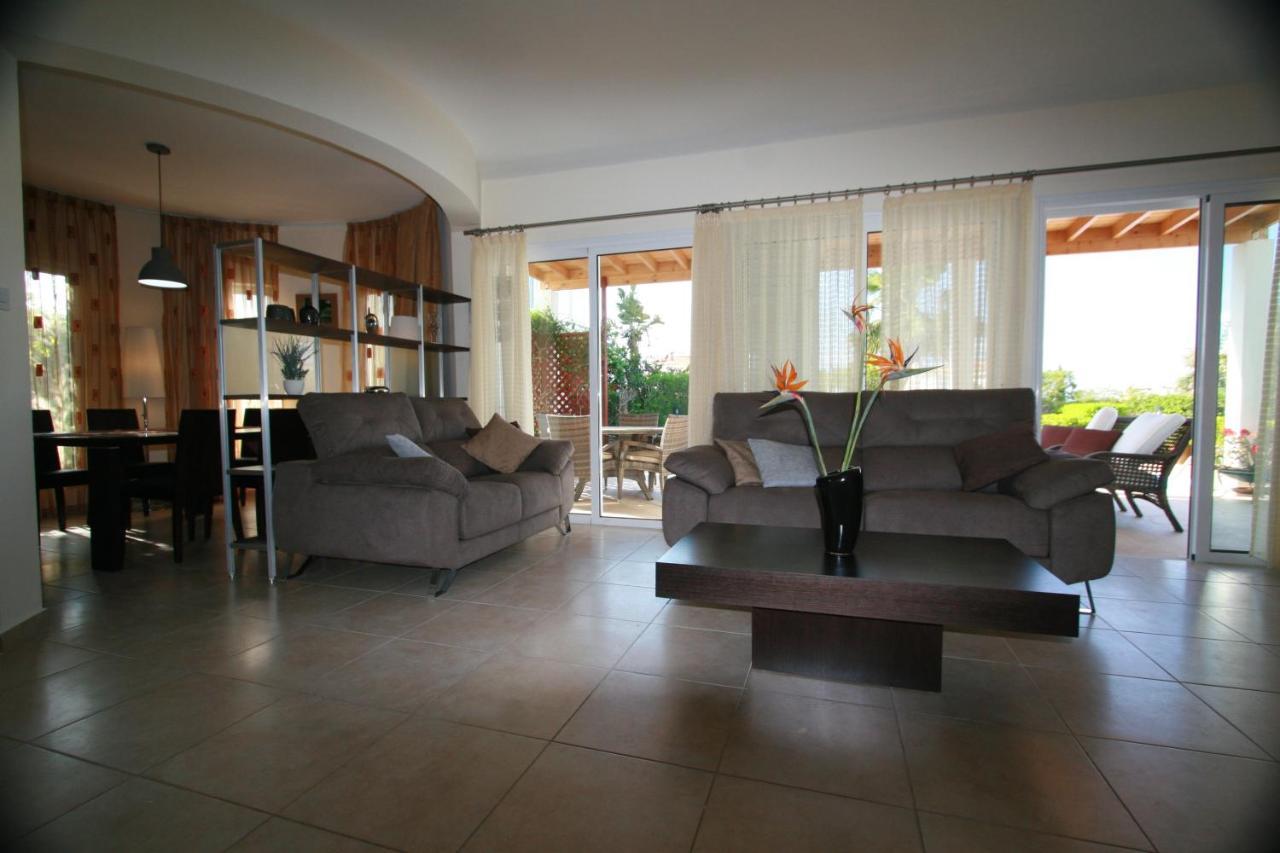 Beach Villa Sofia 네오 초리오 외부 사진