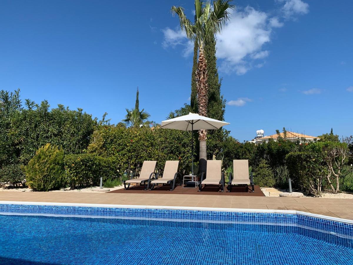 Beach Villa Sofia 네오 초리오 외부 사진